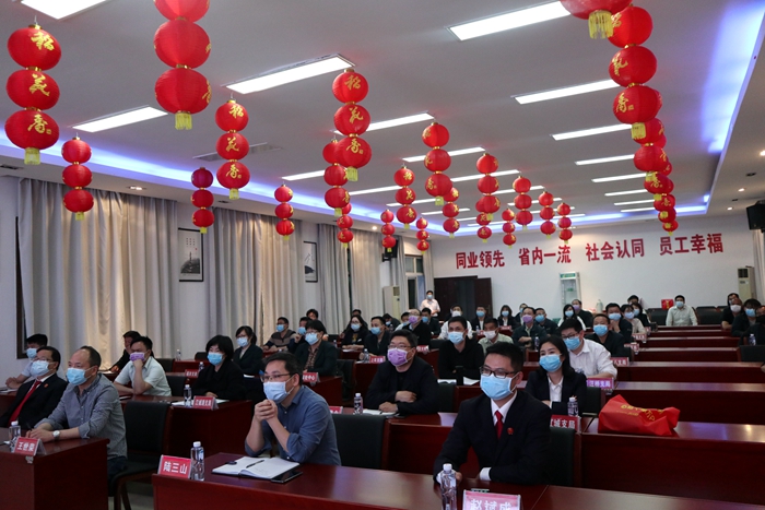 监利法院 对话邮递员  合力破解送达难2.JPG