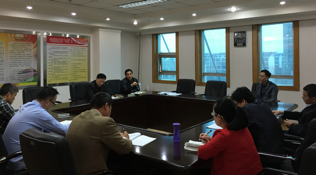 荆州中院召开“宣教月”活动推进会.jpg