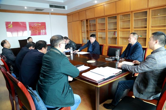荆州中院传达学习十九届六中全会精神.JPG
